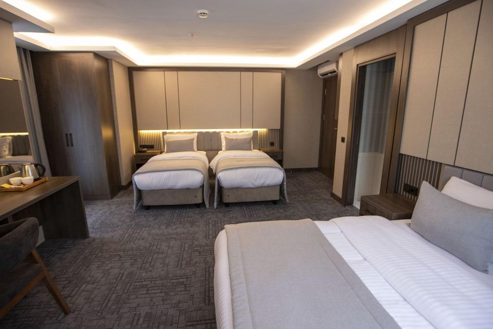 The Green Otel Room Type - Quadruple Room