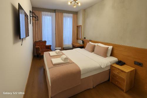 Aleksandr Pera Hotel Room Type - Standard Double Room