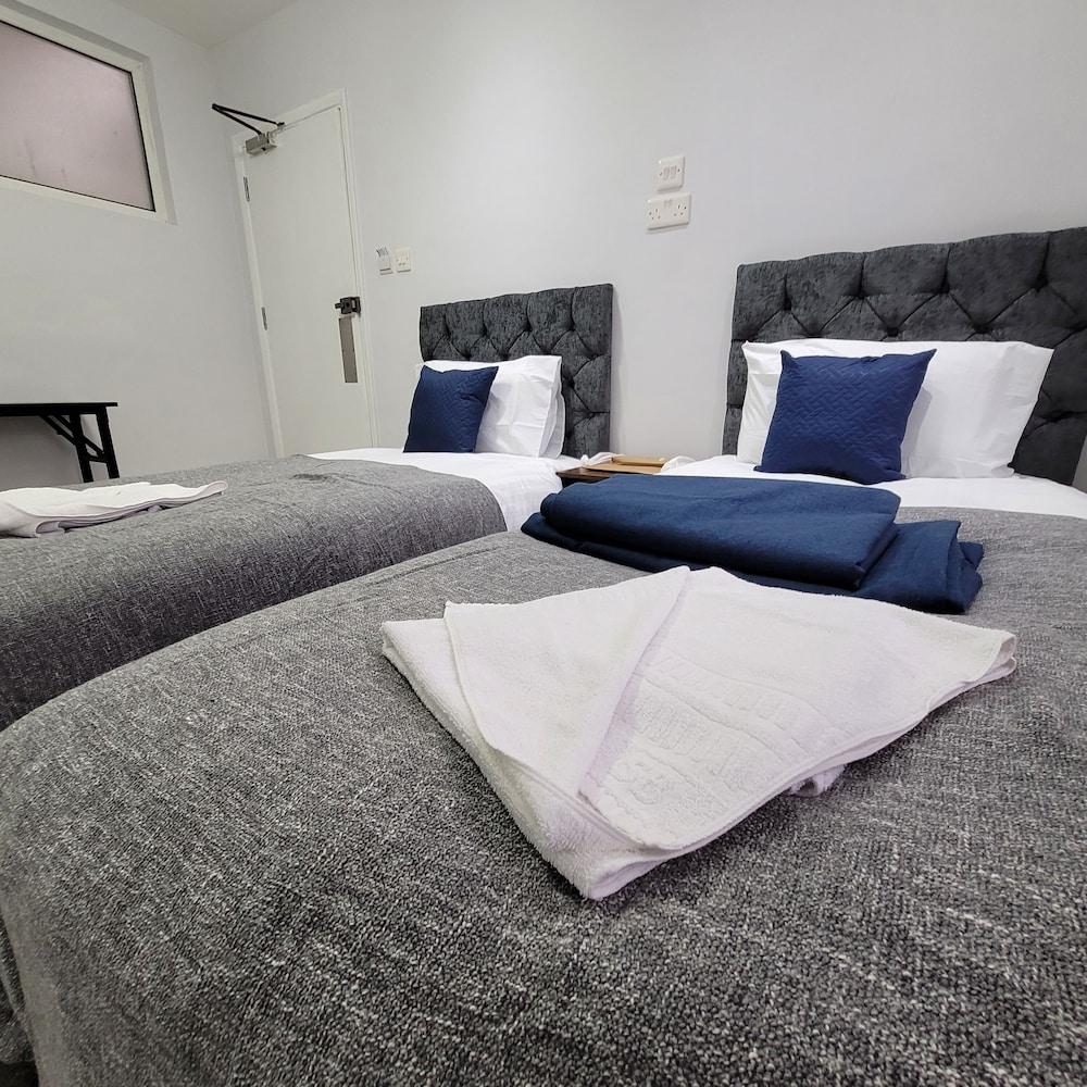 Argyle Square Hotel Room Type - Comfort Twin Room
