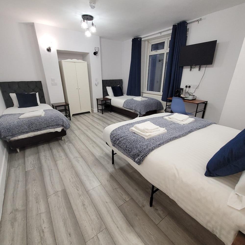 Argyle Square Hotel Room Type - Comfort Quadruple Room