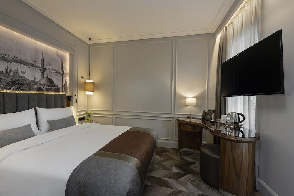 Livro Hotel Room Type - Deluxe Double Room, 1 Queen Bed, Balcony, City View Livro Hotel Room Type - Deluxe Double Room, 1 Queen Bed, Balcony, City View