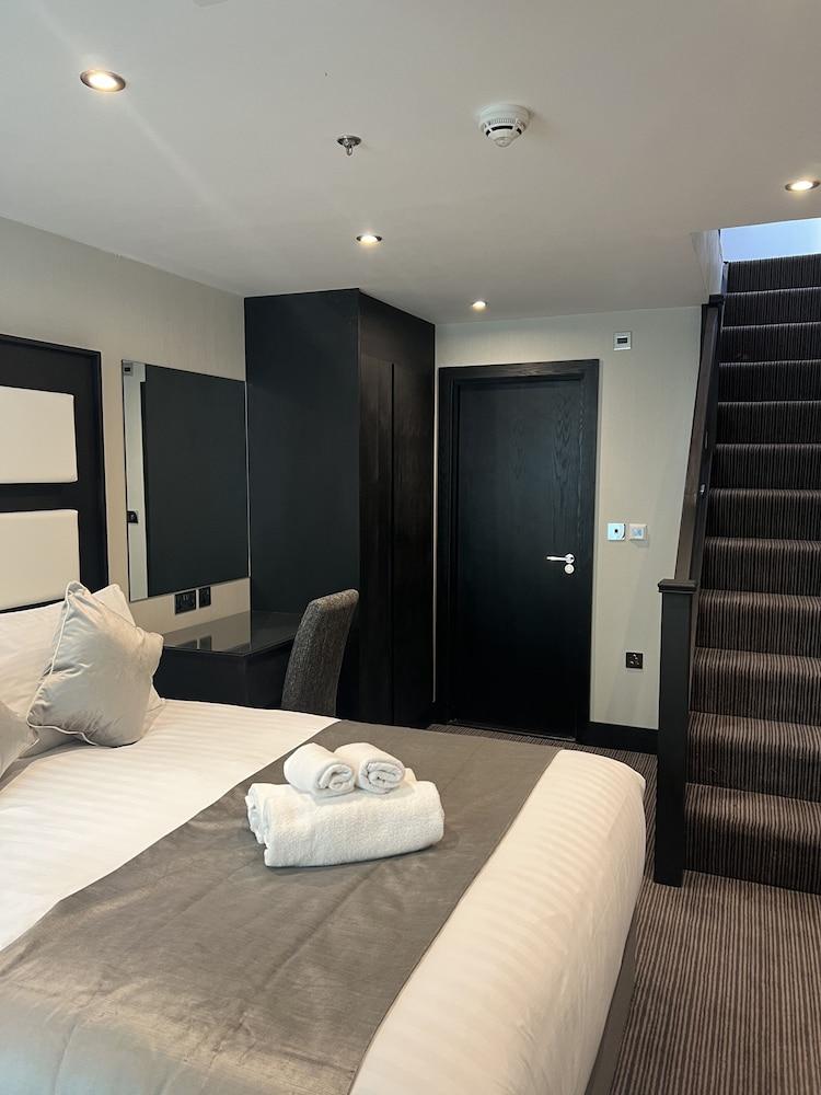 Hatton Garden Hotel Room Type - Executive Suite