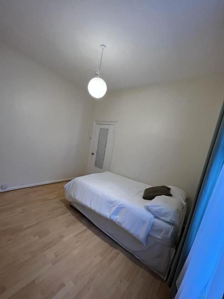 Bruce Rooms Room Type - Double Room