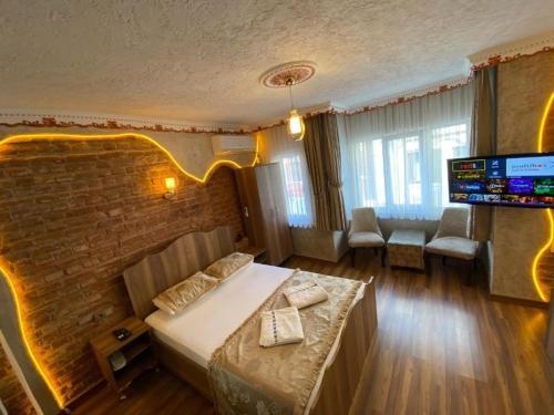 Golden Arrow Hotel Room Type - Deluxe Suite with Sea View