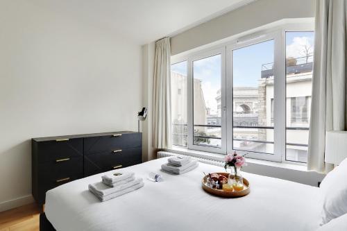 Amazing apartments - Arc de Triomphe-Champs Elysée - Tap to explore photos