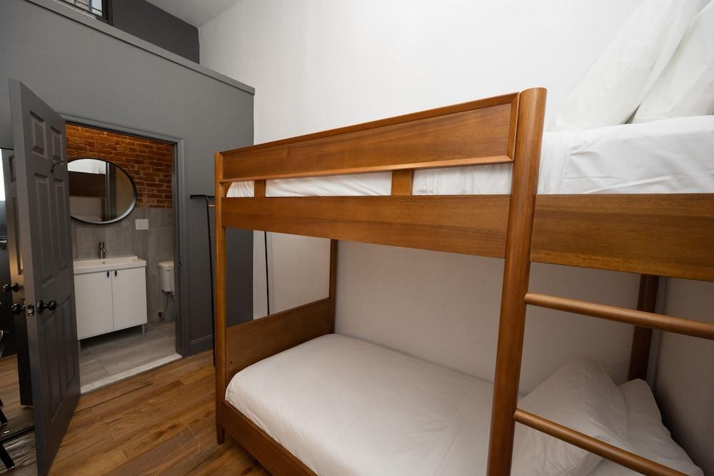 The Flat NYC Room Type - Double Suite
