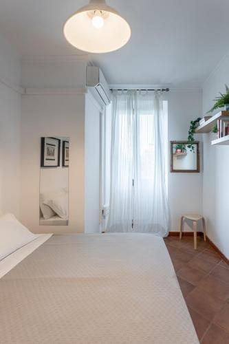 Giulia Apartment in Trastevere - Tap to explore photos