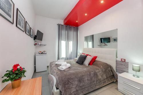 Lovely Rooms Vatican Room Type - Double or Twin Room with Private Bathroom