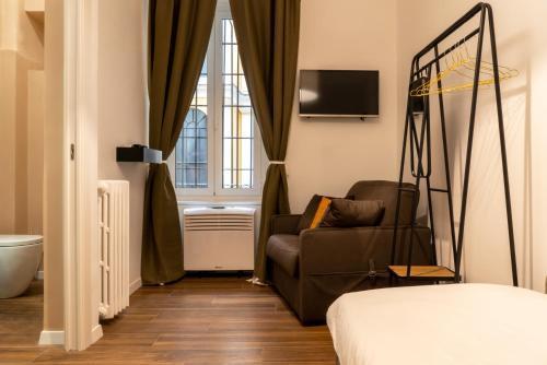 Alessandria Suites Roma - Tap to explore photos