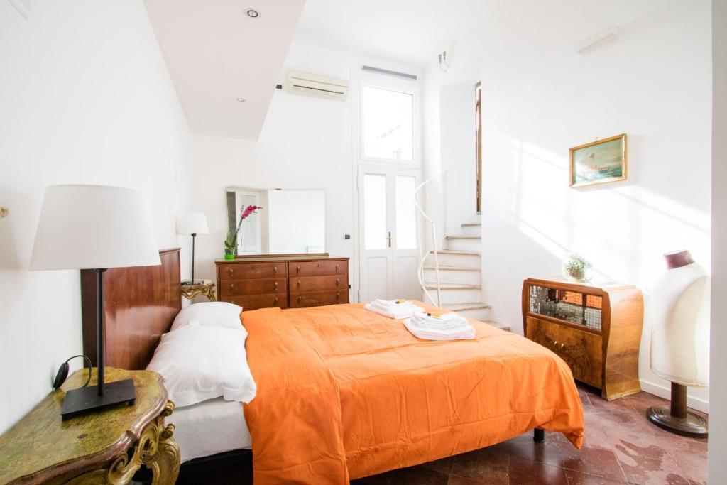 Nice Apartment Navona Square - Tap to explore photos