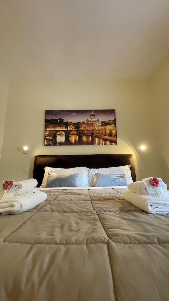 rienzo vatican suites - Tap to explore photos