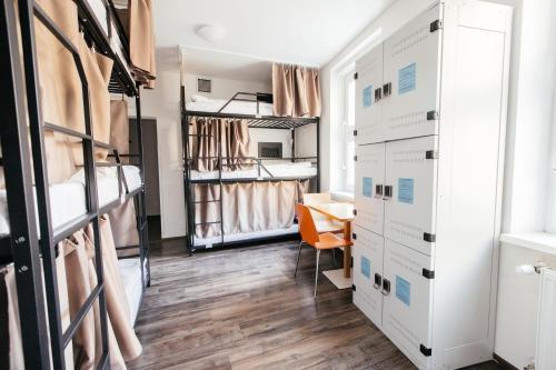 Hostel Mandarinka Room Type - Single Bed in 12-Bed Mixed Dormitory Room