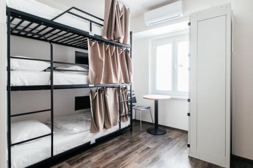 Hostel Mandarinka Room Type - Bed in 6-Bed Mixed Dormitory Room