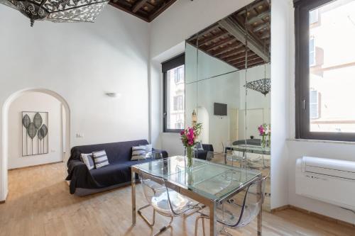 iFlat Bright apartment near Piazza di Spagna - Tap to explore photos