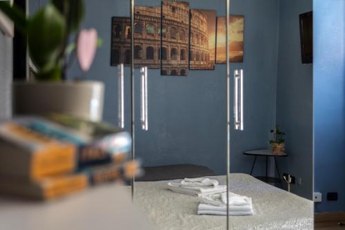 Dulcis In Colosseo Apartments - Tap to explore photos