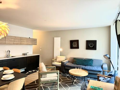PARISIAN HOME l MARAIS Room Type - Two-Bedroom Apartment PARISIAN HOME l MARAIS Room Type - Two-Bedroom Apartment