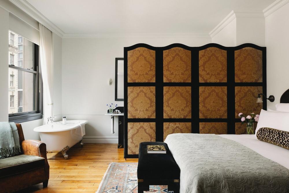 The Ned NoMad Room Type - Studio, Accessible (Mobility/Hearing, RollinShower)