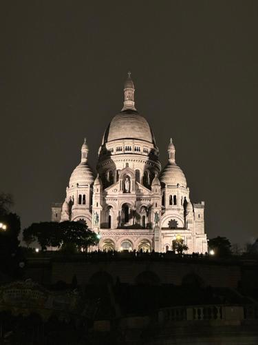 a studio in heart of Montmart sacré coeur