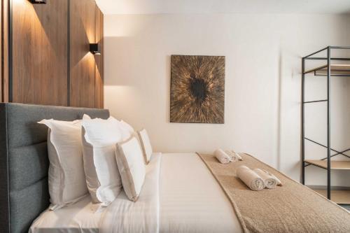 Gare Montparnasse - Premium family flat for 5, 2BR - Tap to explore photos