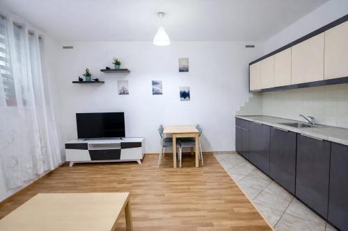 Ground Floor Apartment - Tap to explore photos