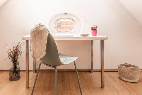 Prague Days - Airy Duplex with Terrace and AC - Tap to explore photos