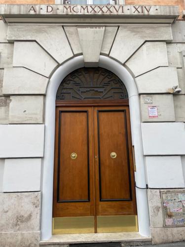 Roma private rooms Room Type - Double Room with Private Bathroom