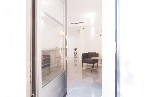 Lux Pretoria Rooms - Tap to explore photos