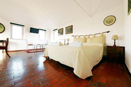 Trilussa Terrace Penthouse - Tap to explore photos