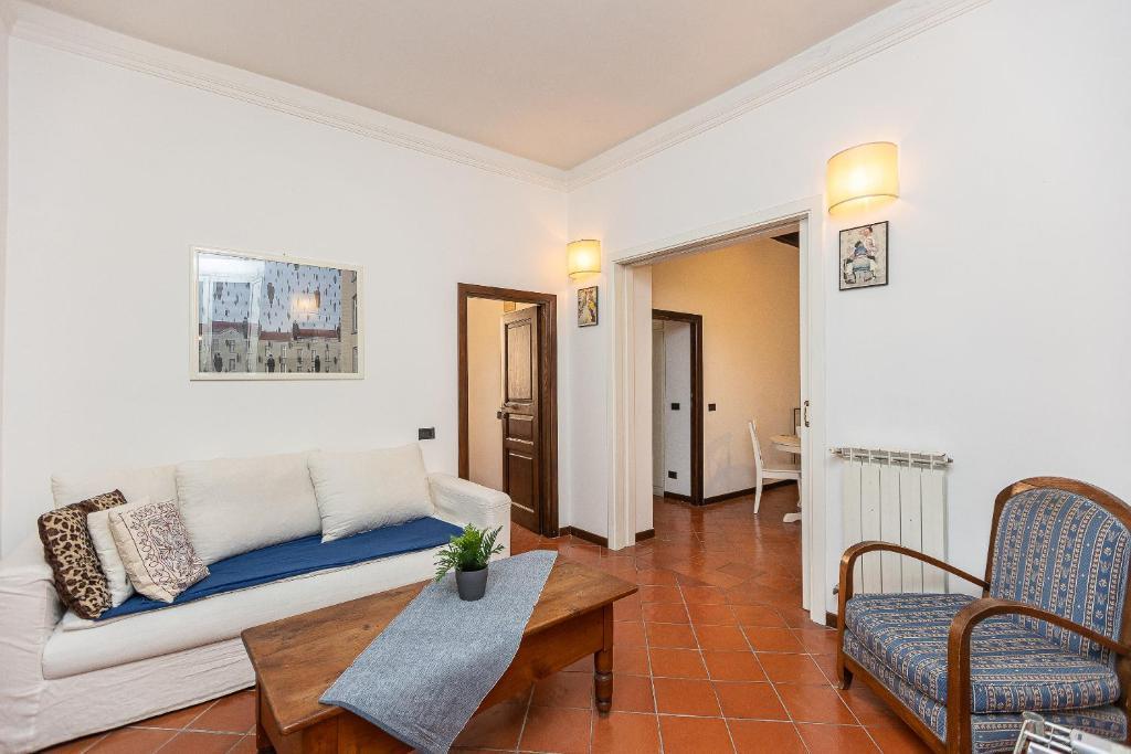 Lungaretta by Rental in Rome - Tap to explore photos
