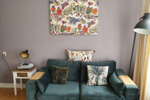 Charming apartment in city center - Tap to explore photos