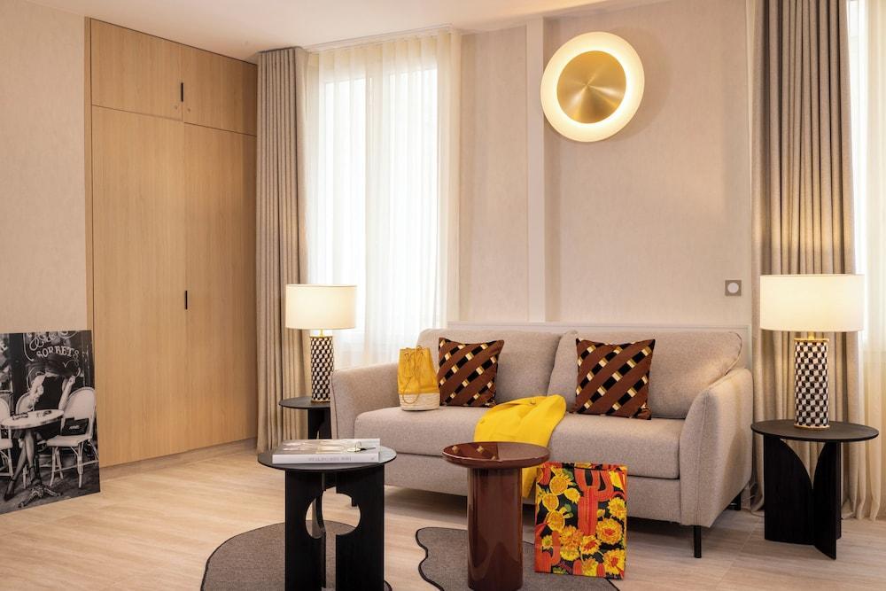 Yuna Saint-Honoré - Serviced Apartments Room Type - 1 Bedroom Apartment with terrace - 44m² Yuna Saint-Honoré - Serviced Apartments Room Type - 1 Bedroom Apartment with terrace - 44m²