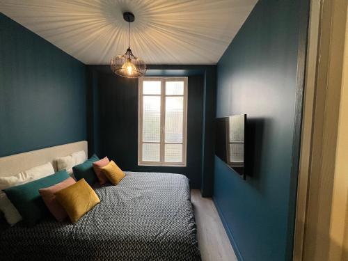 Relais Cocorico 2 Bedrooms with AC, 2 bathrooms, 8 min Eiffel Tower - Tap to explore photos