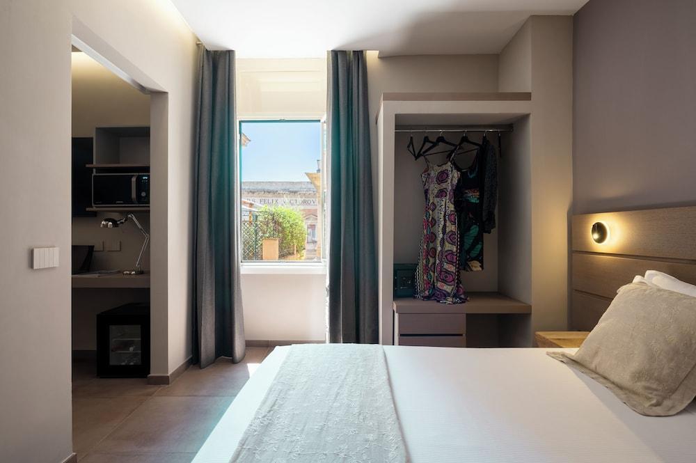 The Point Suites Rome – Guest House Room Type - Suite