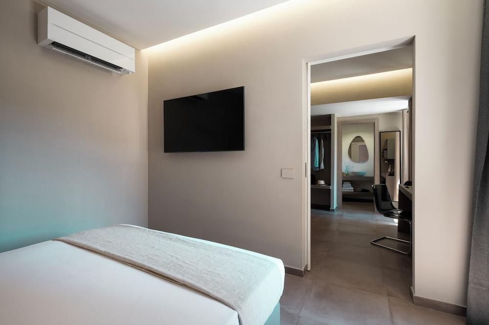 The Point Suites Rome – Guest House - Tap to explore photos