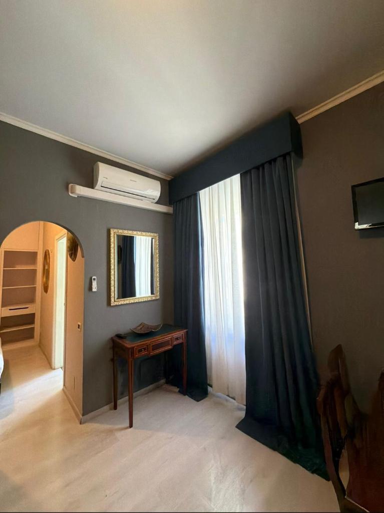 VIA VENETO SUITE 529