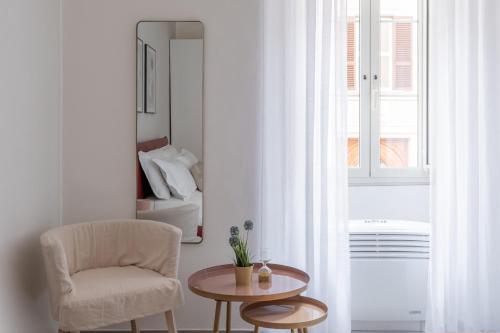 iFlat Peaceful Nest in Monti - Tap to explore photos