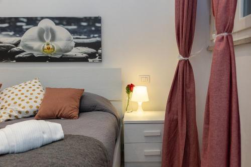 Sant'Angelo-Rental in Rome - Tap to explore photos