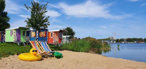 Camping Zeeburg Amsterdam Room Type - Double Room with Shared Bathroom