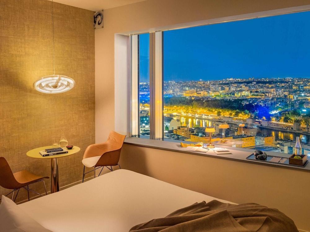 Too Hotel Paris - MGallery Room Type - Superior Room, 1 King Bed