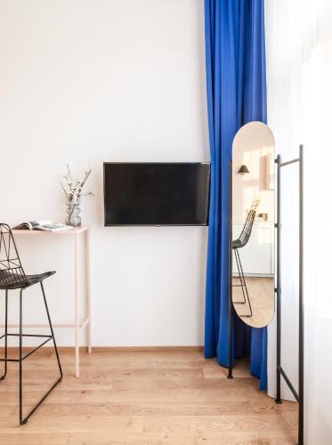 TurnKey I Main Bus Station Apartments Room Type - Studio