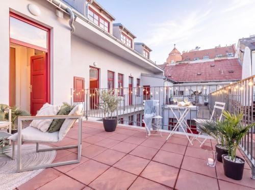 TurnKey I Main Bus Station Apartments Room Type - Two-Bedroom Apartment with Terrace