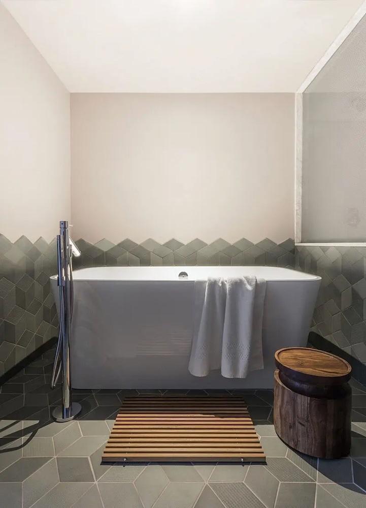 Kasa Lantern Lower East Side Room Type - Comfort Studio, 1 King Bed, Non Smoking (Self Check-in with Virtual Front Desk) Kasa Lantern Lower East Side Room Type - Comfort Studio, 1 King Bed, Non Smoking (Self Check-in with Virtual Front Desk)