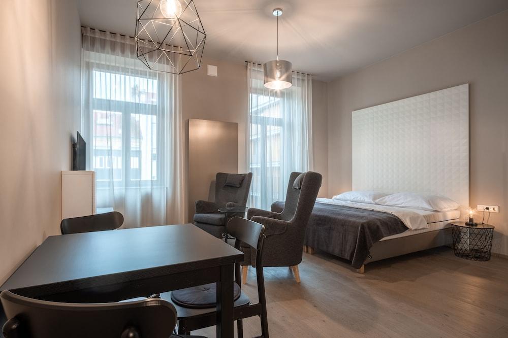Aparthotel Rimska 14 Room Type - Grand Studio, Balcony (eg X02)