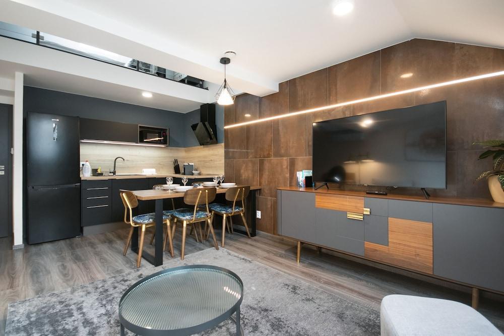 CORU House Room Type - Apartment, 2 Bedrooms, Non Smoking