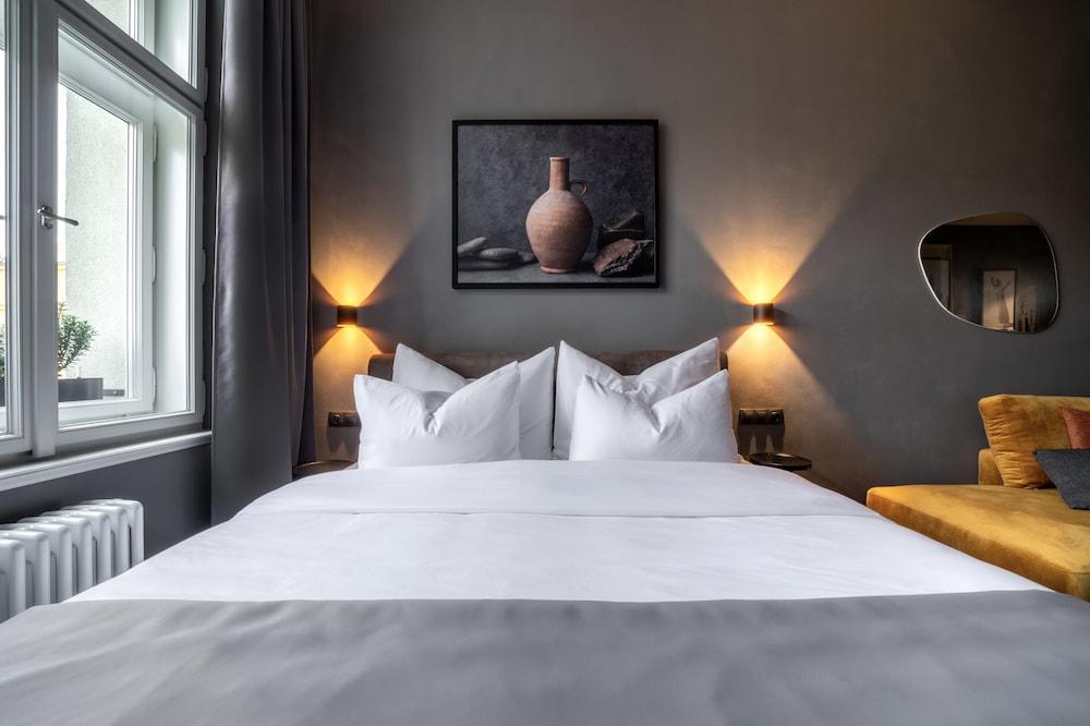 The Viaduct Suites & More Room Type - Standard Suite