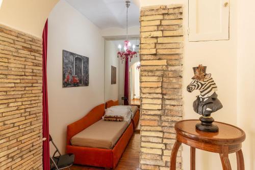 Piazza Navona Penthouse - Tap to explore photos
