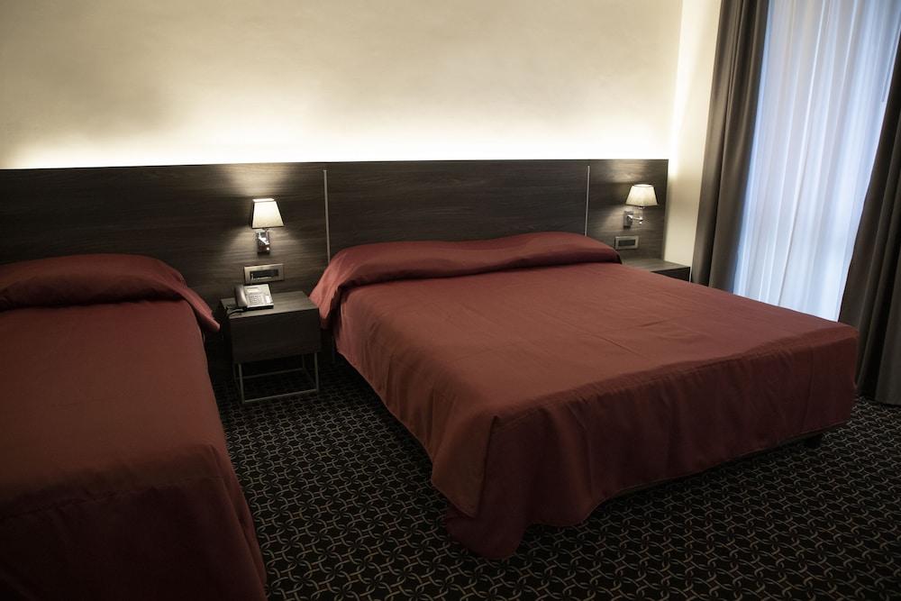 Gemelli Hotel Room Type - Standard Triple Room Gemelli Hotel Room Type - Standard Triple Room