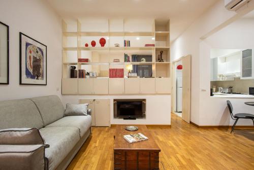 Cozy Loft @ Monti Room Type - One-Bedroom Apartment Cozy Loft @ Monti Room Type - One-Bedroom Apartment