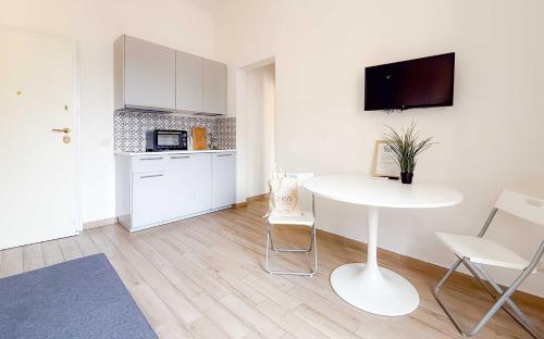 Central Station Apartment - ZENO 02 - Tap to explore photos