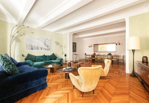 Casa Madama, a Burghesius home - Tap to explore photos